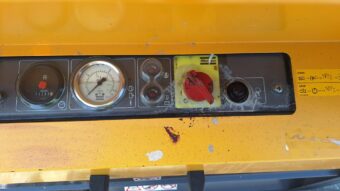 Kompresor śrubowy sprężarka ATLAS COPCO XAS 67 2015 nr 803 wolf - obrazek 10