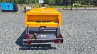 Kompresor śrubowy sprężarka ATLAS COPCO XAS 67 2015 nr 803 wolf - obrazek 4