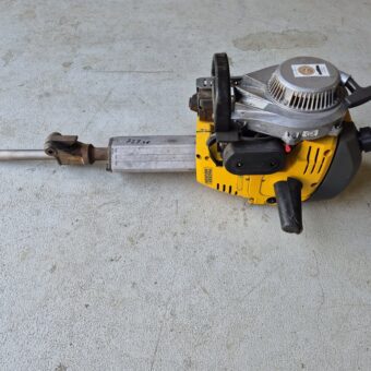 Młot wyburzeniowy spalinowy WACKER NEUSON BH 55 27x80 nr 727