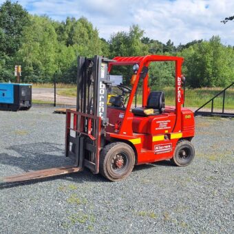 Widlak Wózek Widłowy YANG FD 25 ISUZU